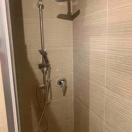 Al Civico 16 아파트 리카타