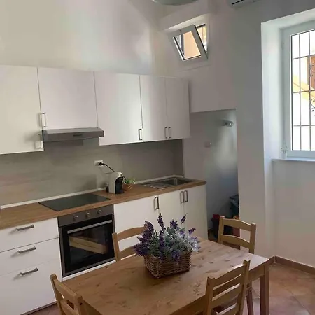 Al Civico 16 리카타